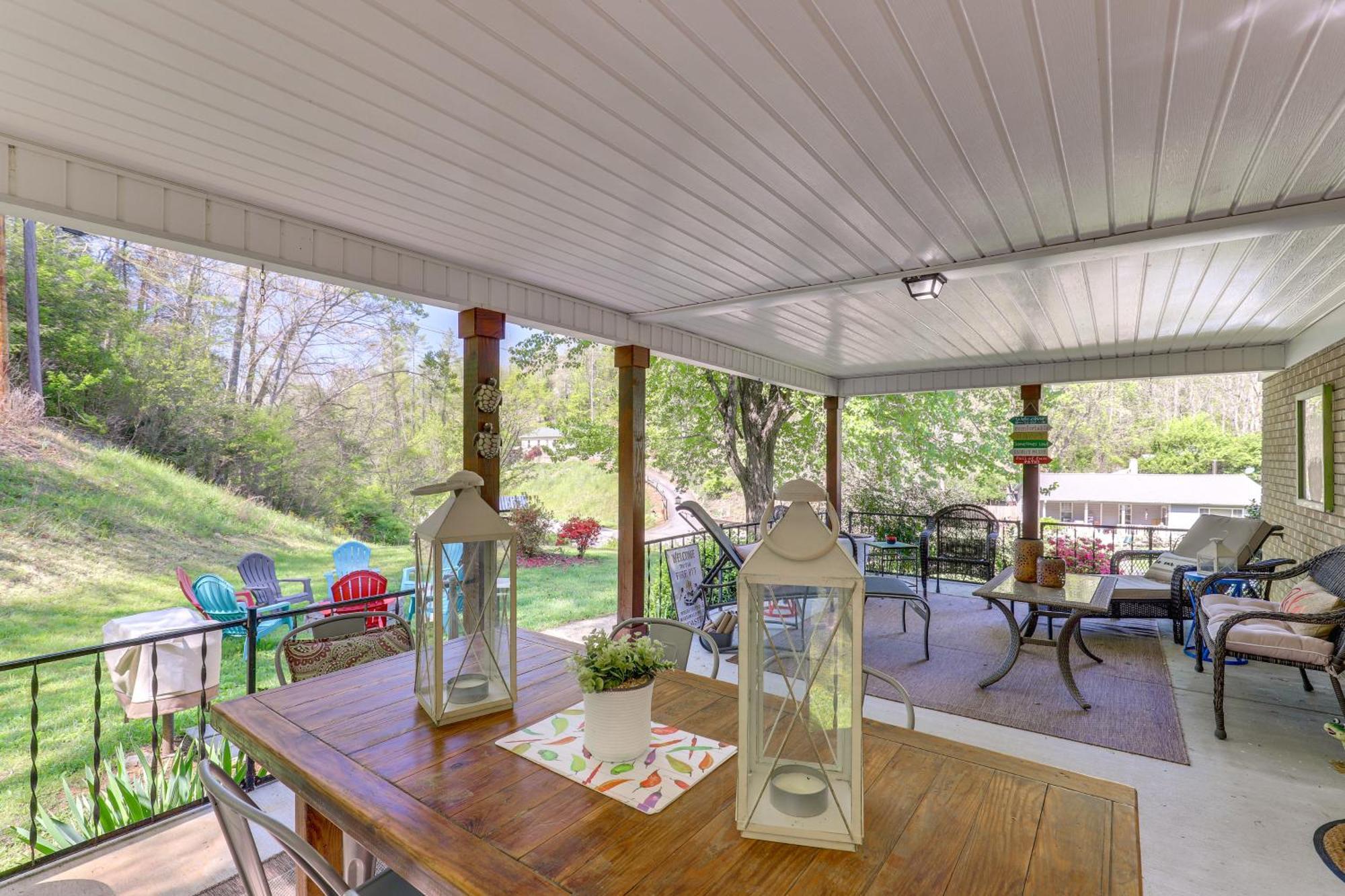 Updated Marshall Home With Fire Pit And Game Room! Exterior foto